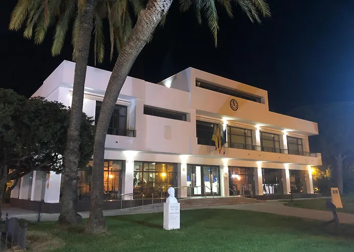 Patios De La Carmela